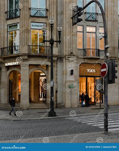 burberry avenida dos aliados porto fotos|Burberry shop Avenida dos Aliados, Porto, Portugal .